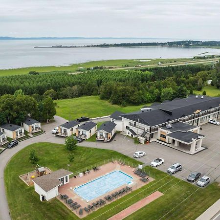 Days Inn By Wyndham Rivière-du-Loup Buitenkant foto
