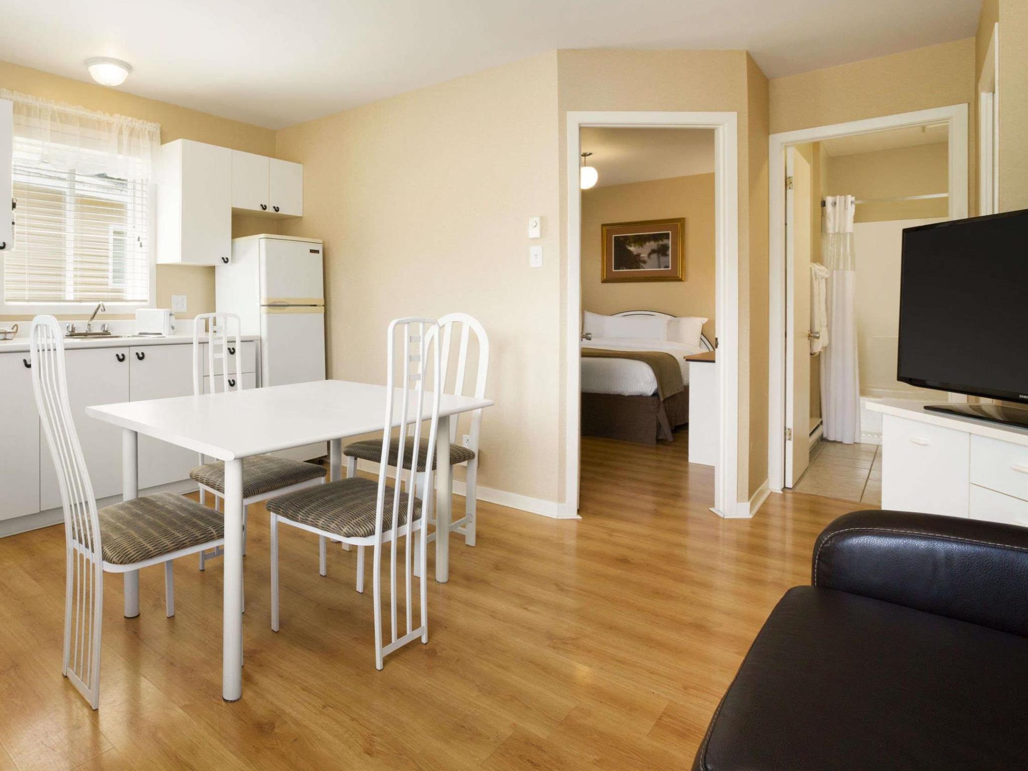 Days Inn By Wyndham Rivière-du-Loup Buitenkant foto