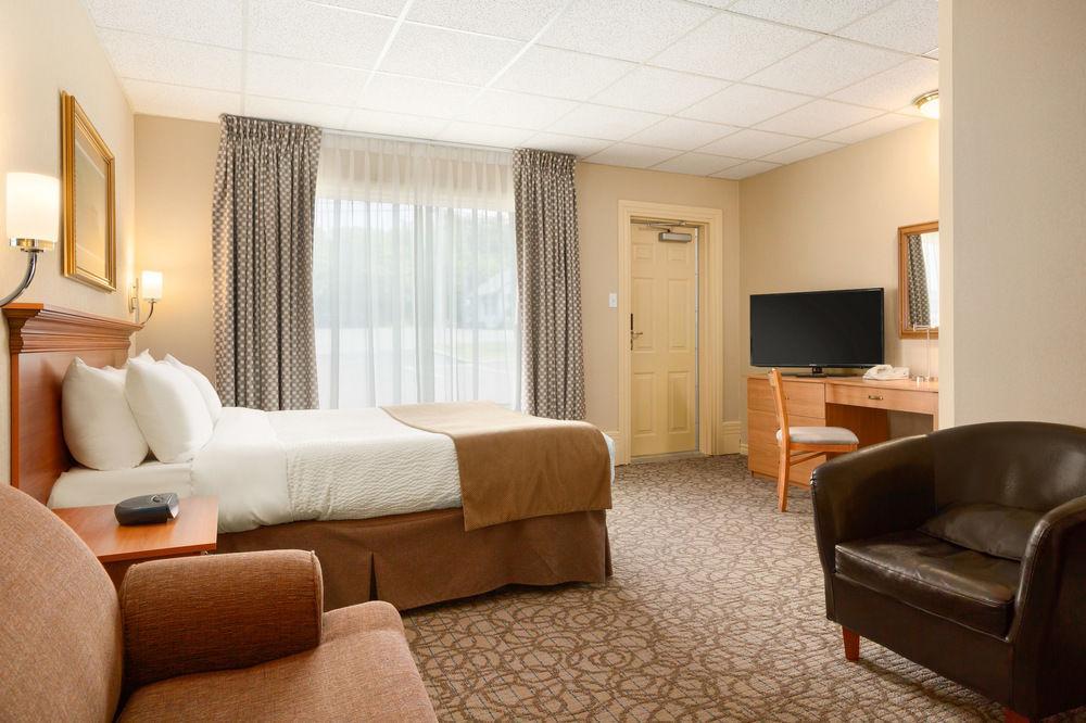 Days Inn By Wyndham Rivière-du-Loup Buitenkant foto